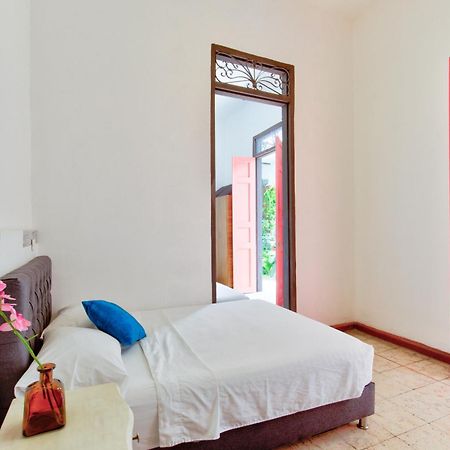 Casa Blanca San Antonio Hostal Boutique Cali Exterior photo