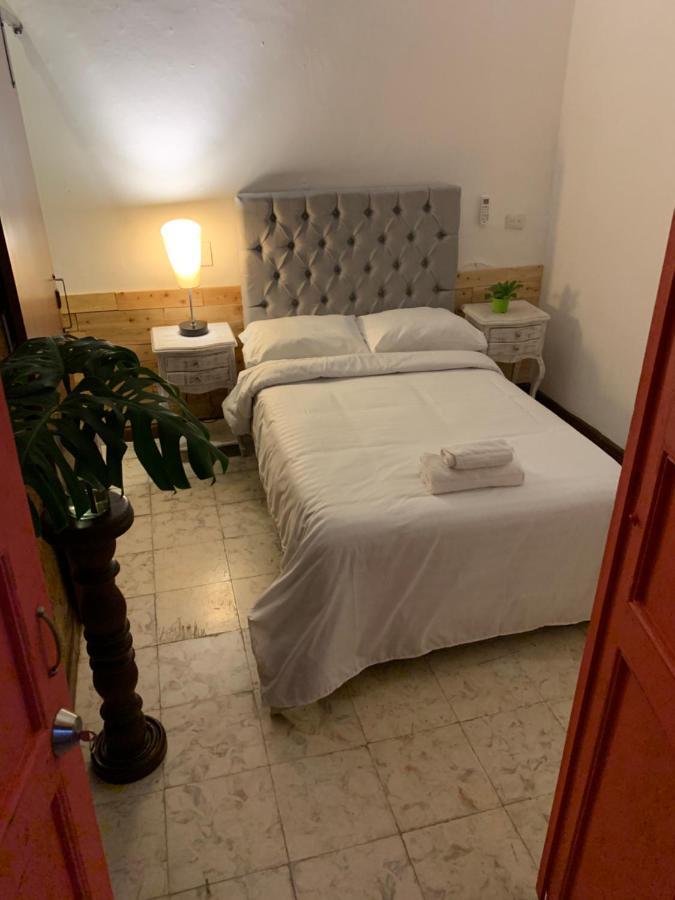 Casa Blanca San Antonio Hostal Boutique Cali Exterior photo