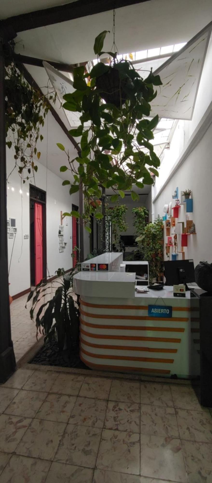 Casa Blanca San Antonio Hostal Boutique Cali Exterior photo