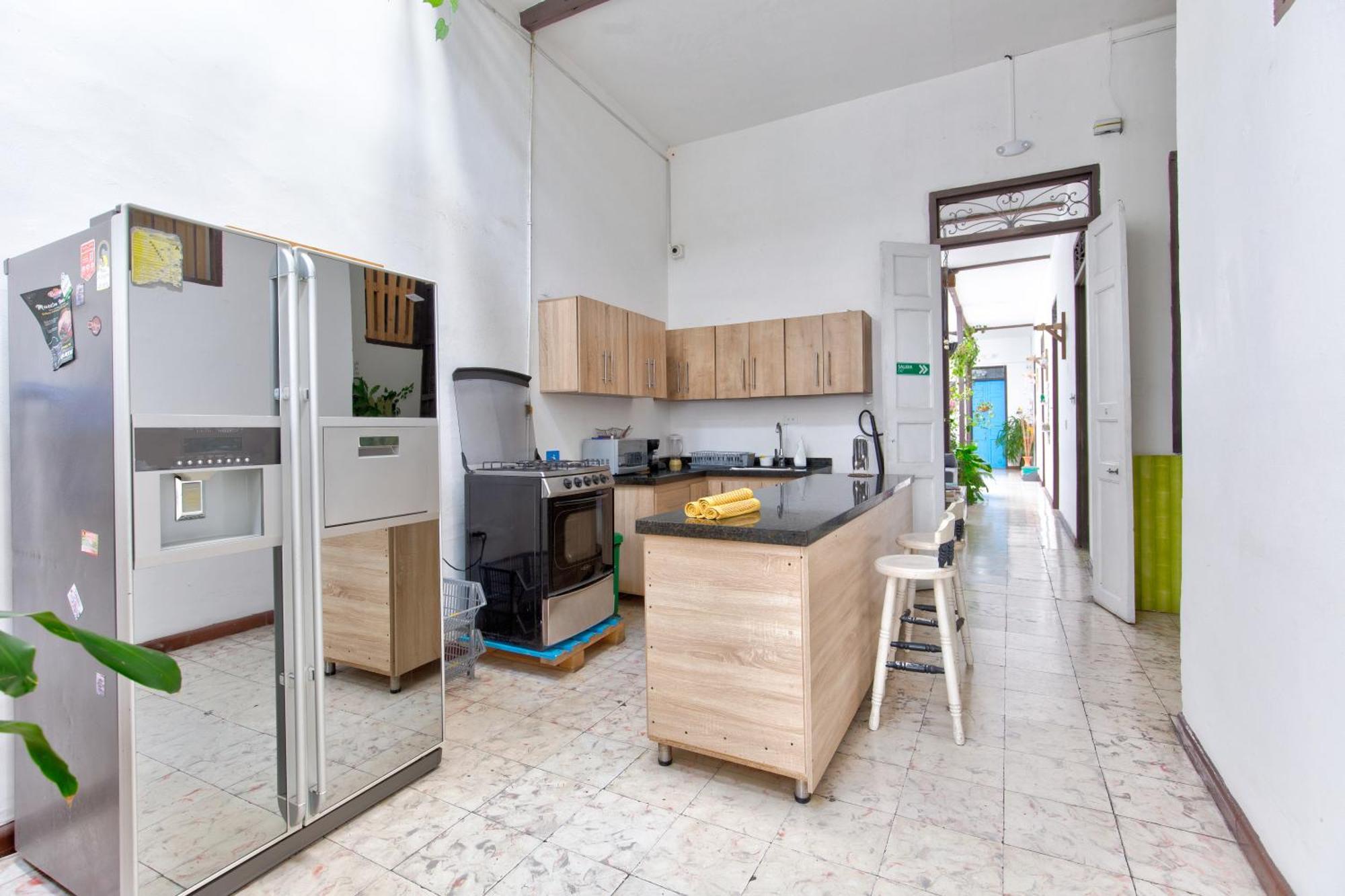 Casa Blanca San Antonio Hostal Boutique Cali Exterior photo