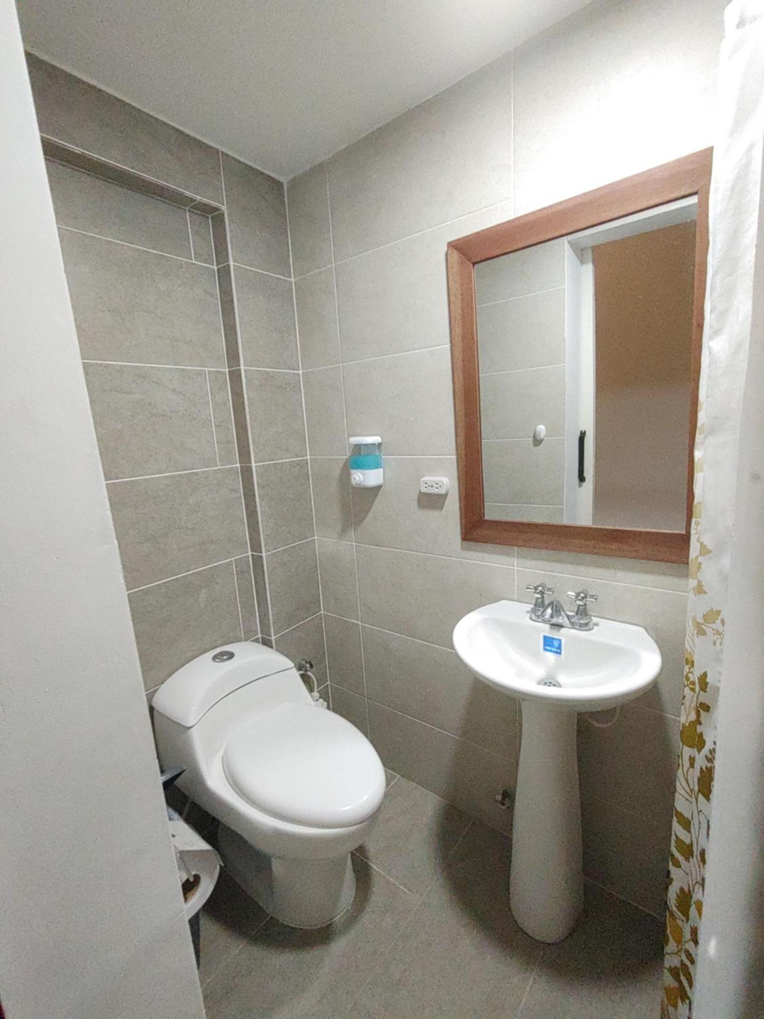 Casa Blanca San Antonio Hostal Boutique Cali Room photo